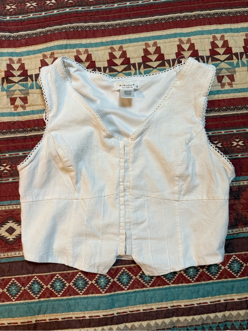 Kirious Los Angeles Cream Cotton Top with Scalloped Trim size large